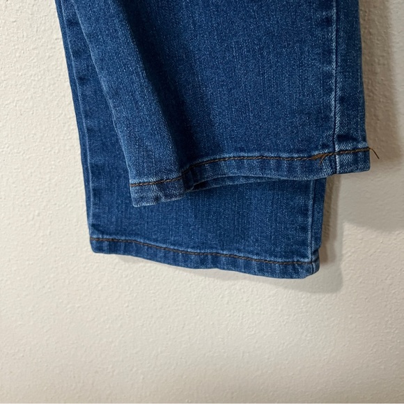 Style & Co Women’s Jeans Blue Size 14 Straight Leg Medium Wash - Picture 5 of 5